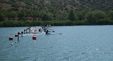 Eskişehir’de Durgunsu Kano Türkiye Şampiyonası Sarısungur Göleti’nde başladı
