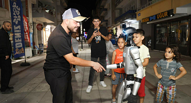İnsansı Robot Canik Sokaklarında