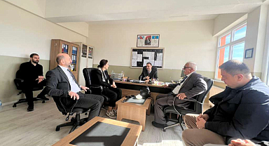 MHP Kavak İlçe Teşkilatı’ndan Mahmutbeyli İlkokulu’na Anlamlı 29 Ekim Ziyareti