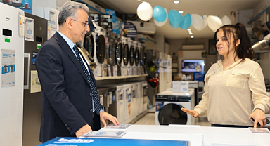 'Esnafımızın Kapısını Çalıyor, Gönüllere Dokunuyoruz'