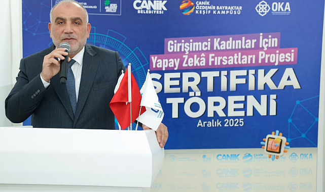 Canik Belediyesi'yle Yapay Zekâ Öğrenen Kadınların Sertifika Coşkusu 