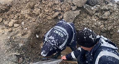 DONDURUCU SOĞUKTA SU MESAİSİ