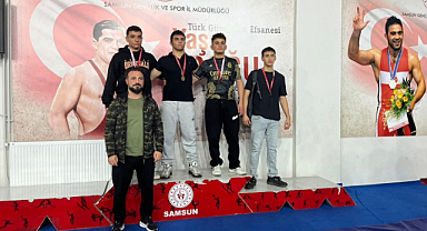 İlkadımlı Güreşçilerden Madalya Yağmuru