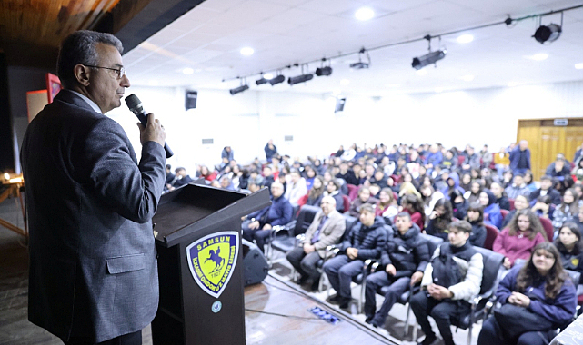 'Karagöz' Üniversiteli ve Liseli Gençlerle Buluştu