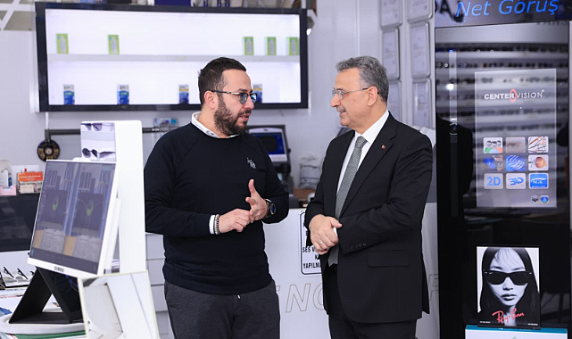  Kurnaz İstiklal Caddesi'nde Esnaflarla Buluştu