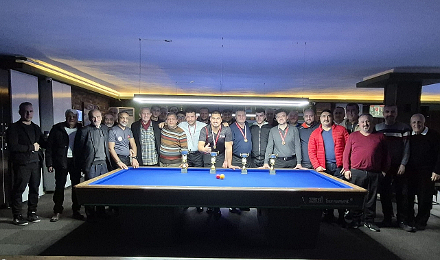 3 bant bilardo düzenlendi