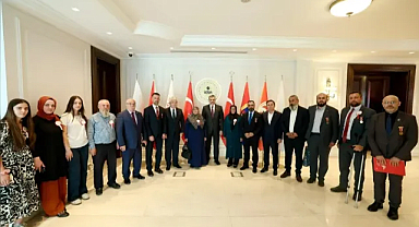 “Milletimizin Onuru, Devletimizin Baş Tacıdır”