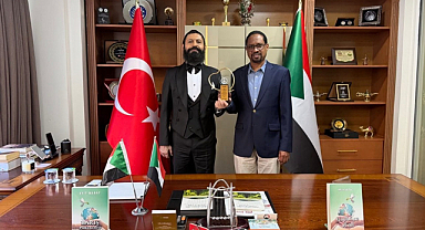 Akif Manaf’a “Sudan-Türkiye Barış Ödülü” Verildi