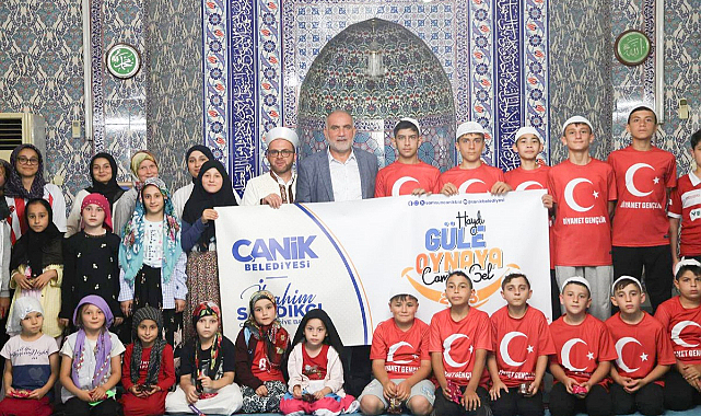 Canik'te 2 Bin 500 Çocuk Hediyelerle Buluşuyor
