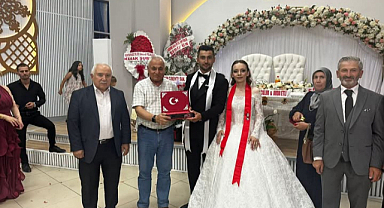 Kavak Belediye Başkanı Şerif ÜN,Genç çiftlere mutluluklar diliyoruz