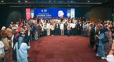 Milletimizle çeyrek asır, Türkiye geleceğe hazır.”