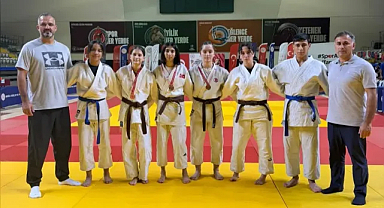 Üç Sporcu Türkiye Üçüncüsü Oldu