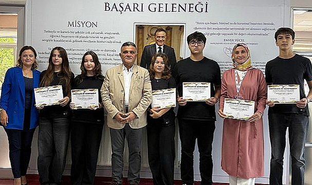 Canik Uğur Okulları Fen Lisesi'nden Uluslararası Başarı