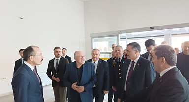 Vezirköprüde Sıra Hükümet Konağında mı?